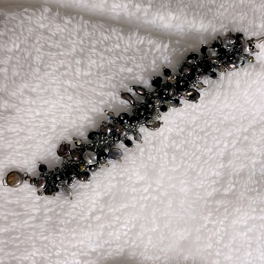 Glass seed sown Bracelet (w/ natural pearls, glass and AB crystal)